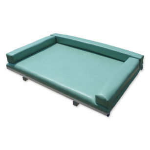 Folding baby changing table horizontal