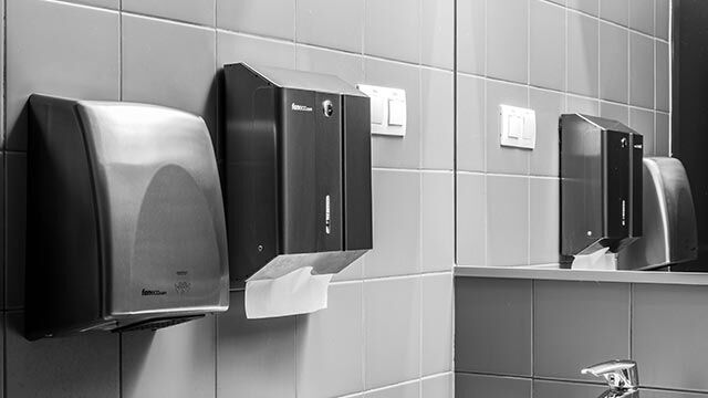 Hand dryer or paper towels? Choose the hygienic solution with us!